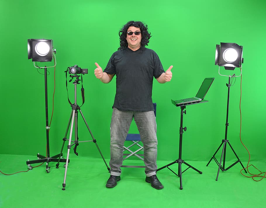 Green screen Photoshop, performance, one person, standing, filming Free HD Wallpaper