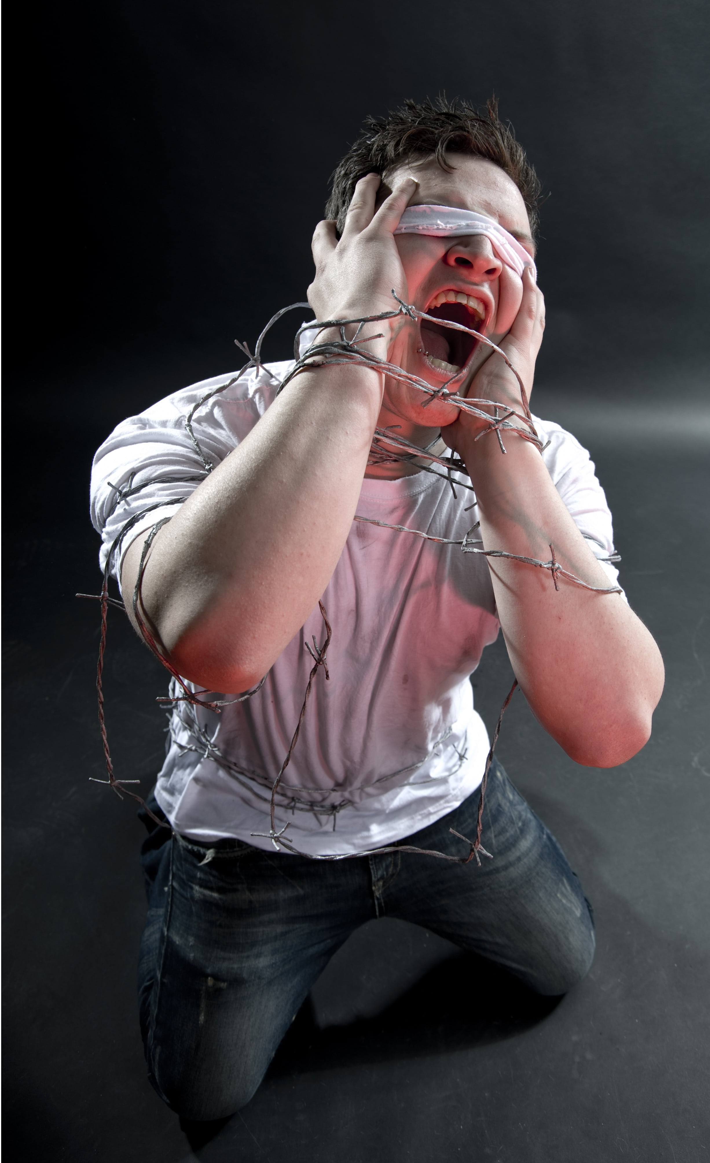three quarter length, music, young adult, war