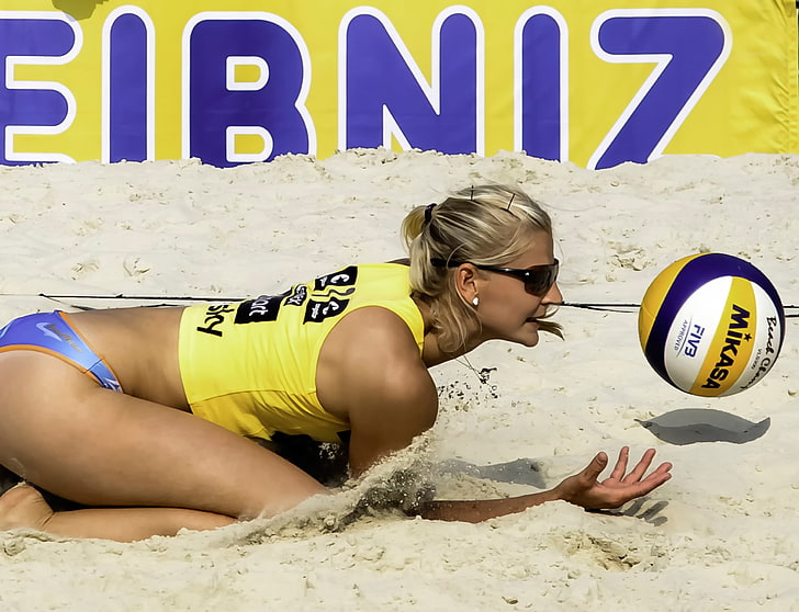 Beach Volleyball, athlete, beach volleyball, the ball, beachvoley Free HD Wallpaper