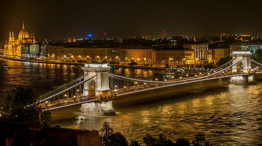 Famous Bridge in Budapest, river, szchenyi chain bridge, dusk, urban scene Free HD Wallpaper