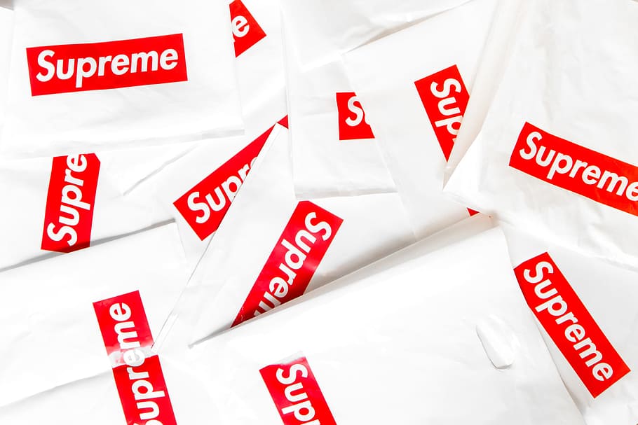 Off White Supreme, consumer, supreme, luxury, white Free HD Wallpaper