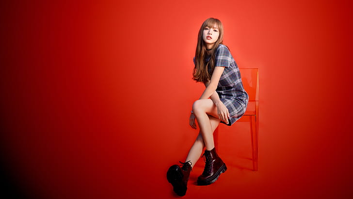 Pink Black HD Lisa, blackpink, kpop, lisa blackpink Free HD Wallpaper