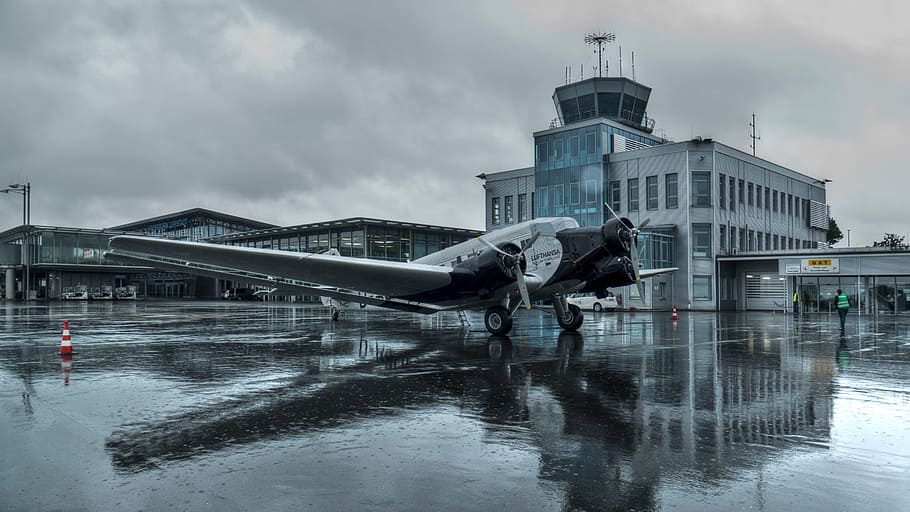 cloud  sky, mode of transportation, flyer, reflection Free HD Wallpaper