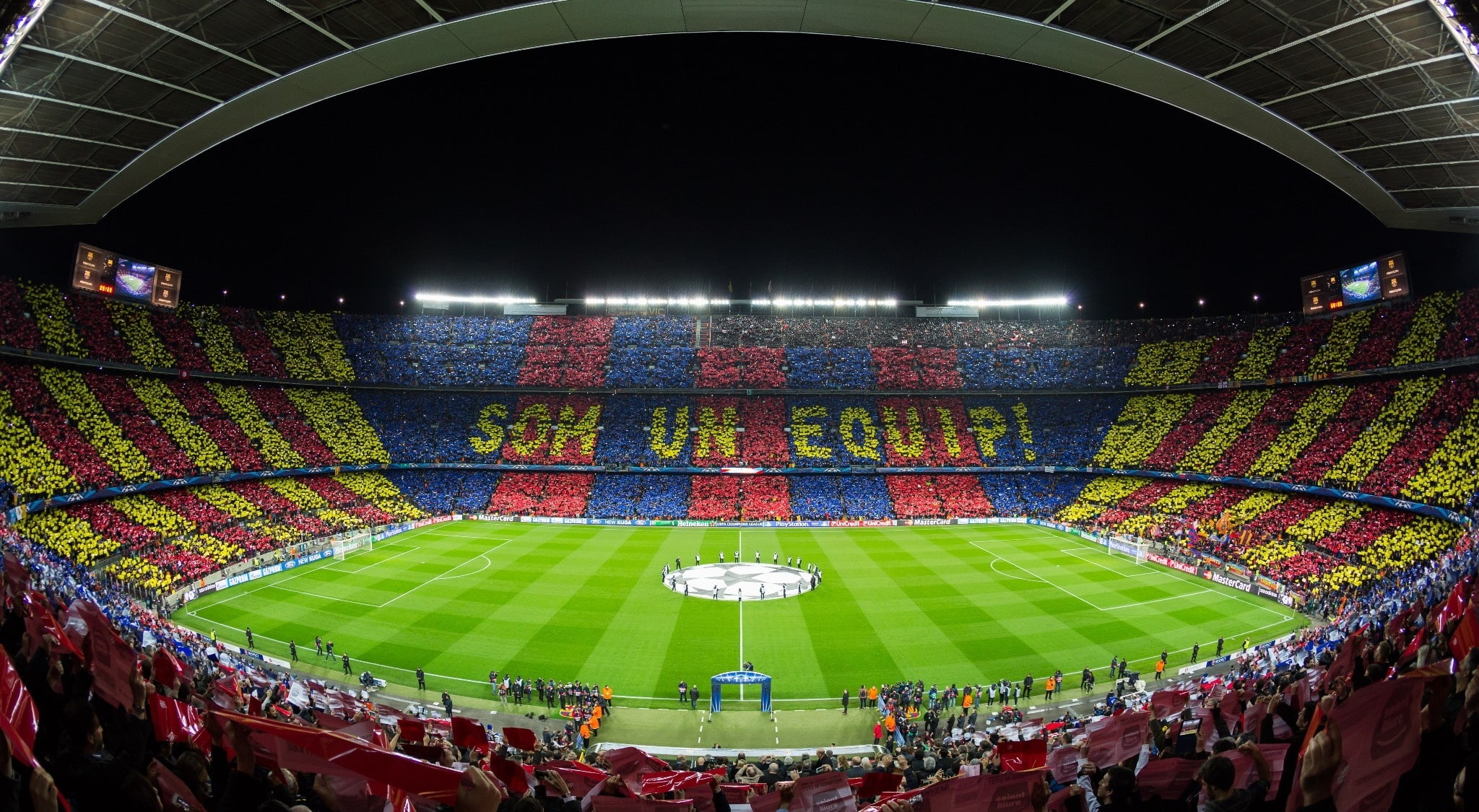 FC Barcelona Kit Pes 2021, large group of people, women, group of people, high angle view