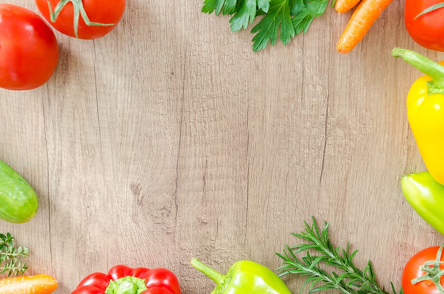 Organic & Healthy, carrots, cook, raw, green color Free HD Wallpaper