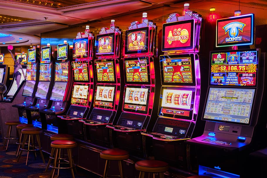Video Slot Game, vending machine, technology, arts culture and entertainment, large group of objects Free HD Wallpaper