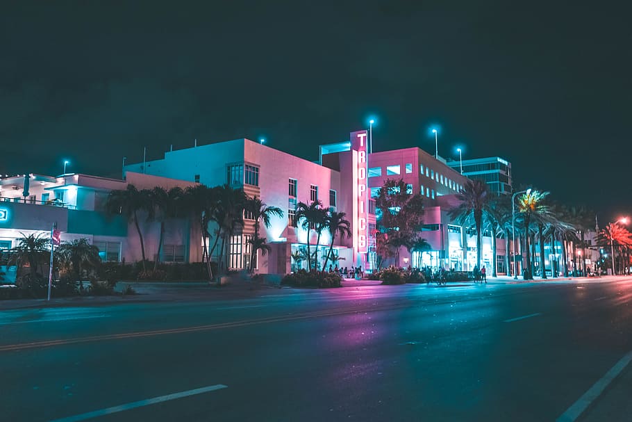 Ocean Drive Miami, vibe, nightlife, illuminated, urban scene Free HD Wallpaper